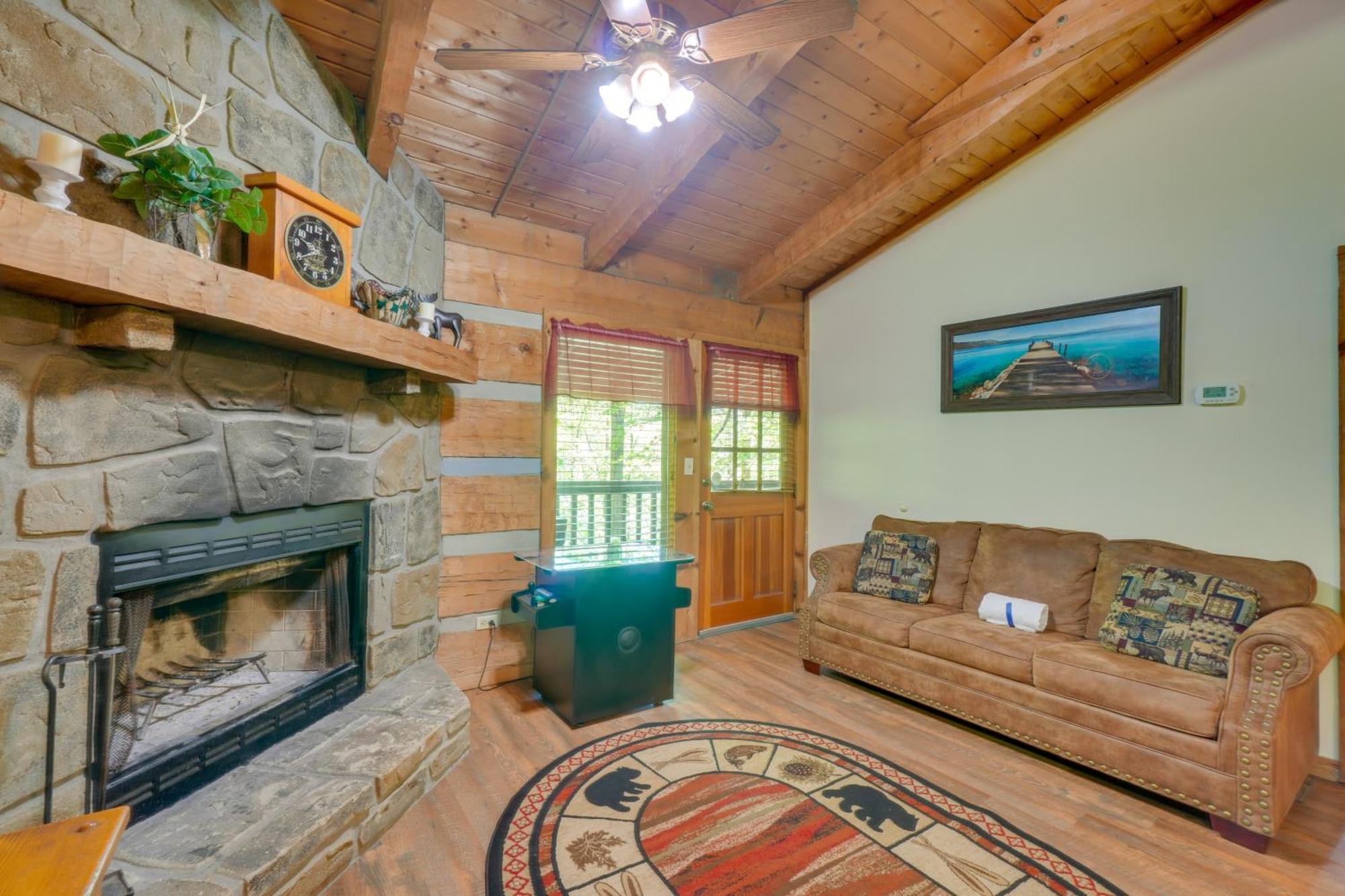 Gatlinburg Cabin With Hot Tub About 6 Mi To Downtown! ภายนอก รูปภาพ
